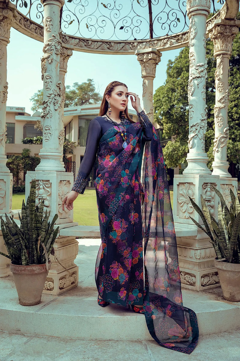 Blue Geranium - Maan Mehran