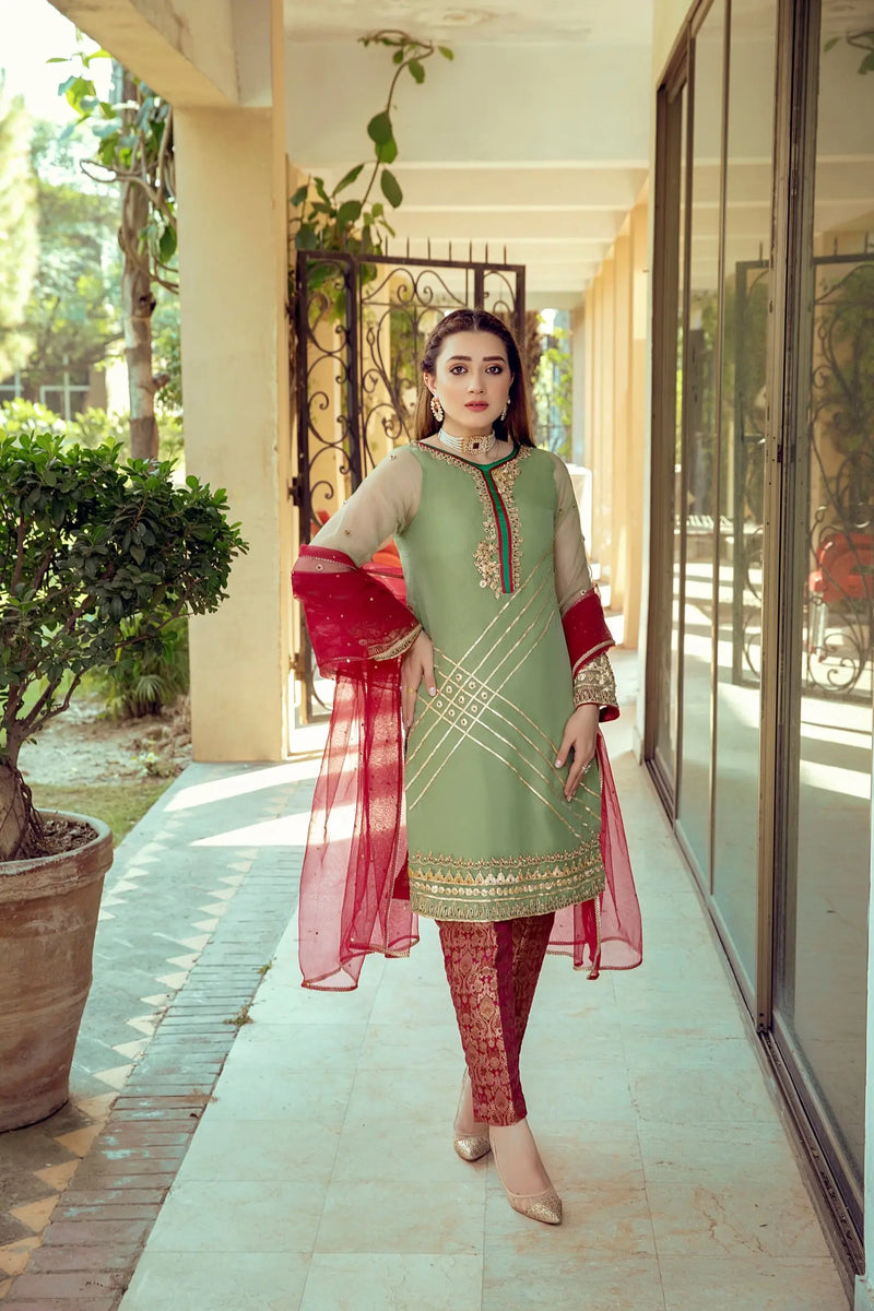 Carneliun Garden - Maan Mehran