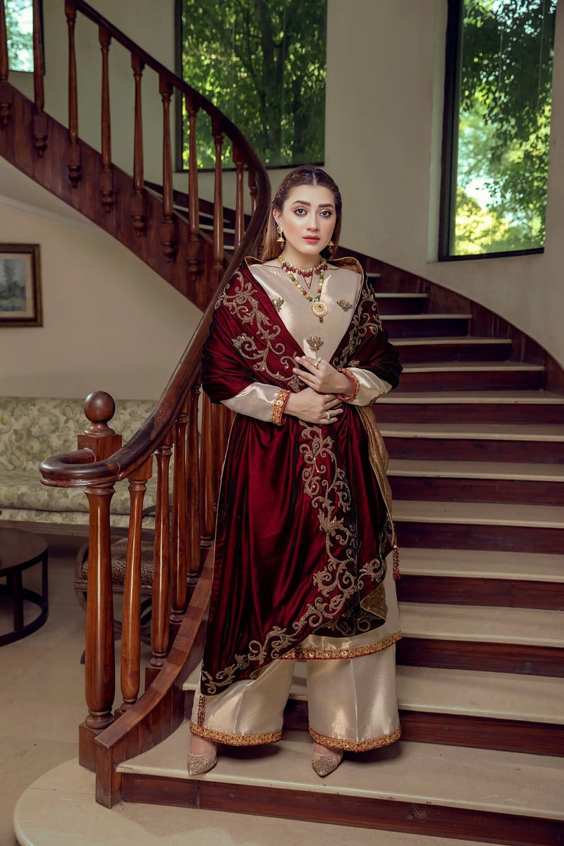 Amber Shawl - Maan Mehran