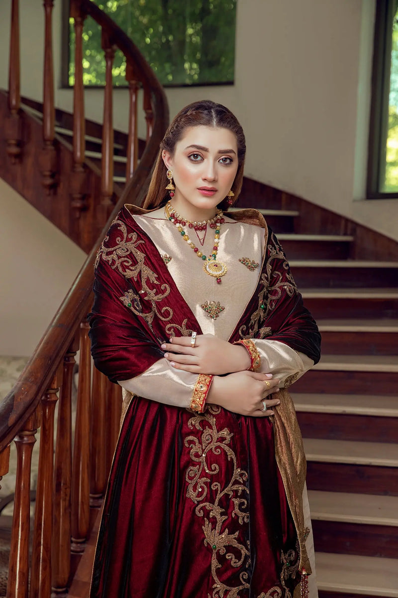 Amber Shawl - Maan Mehran